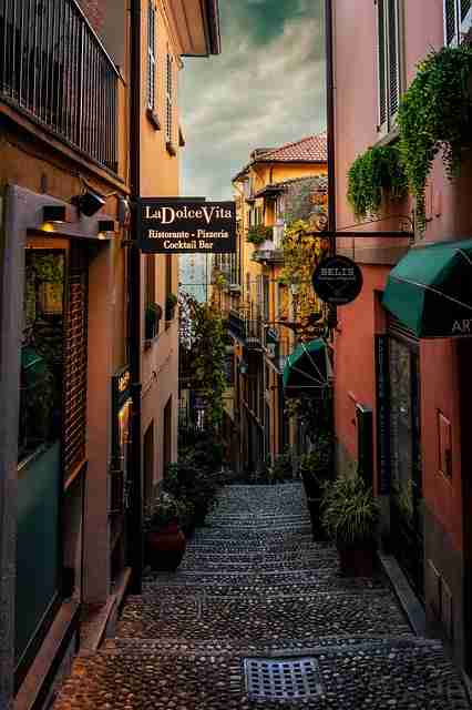 为什么P站中文版焕新？粉丝经济告诉你答案｜2025版